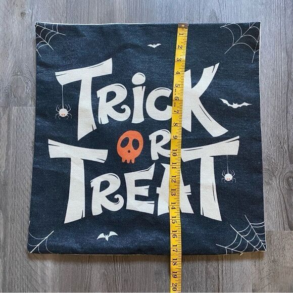 Halloween Trick Or Treat Pillowcase Square Zipper Closure Black - Picture 5 of 5